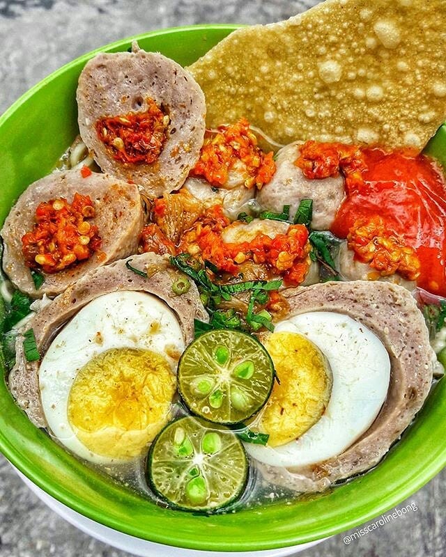Nyicip Bakso Telur Asin di Bakso Iga Balungan – Jakarta 